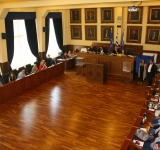 Πειραιάς: Ομόφωνο ψήφισμα του Δ.Σ. για την επαναφορά του 13ου και 14ου μισθού στους υπαλλήλους των ΟΤΑ 