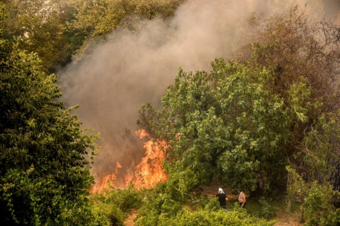 Kύριε υπουργέ, πάρτε θέση! Θα καούμε στη Σαλαμίνα