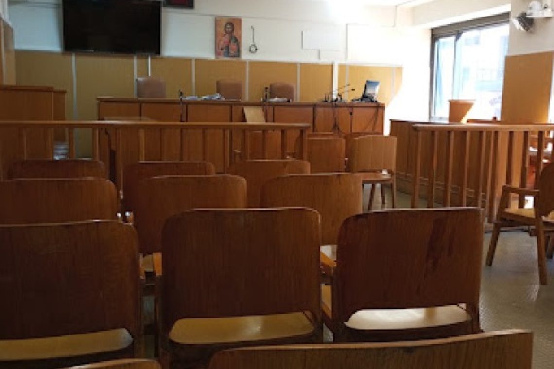 Kαθολική αποχή αποφάσισαν οι δικηγόροι του Πειραιά 