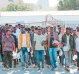 Παράνομοι μετανάστες: Πάνω από το 60% όσων δήλωναν ανήλικοι είναι τελικά ενήλικες