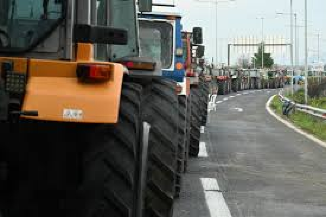 ΕΙΝΑΠ: Στο πλευρό των αγροτών οι νοσοκομειακοί γιατροί