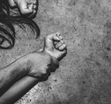 Ομαδικός βιασμός ανήλικης από Ρομά στον Πειραιά