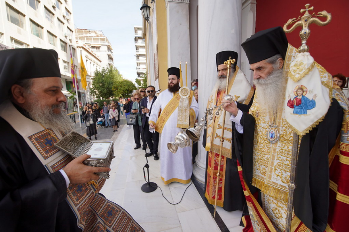 Στον Πειραιά τα Ιερά Λείψανα των Αγίων Ραφαήλ, Νικολάου και Ειρήνης από τη Μυτιλήνη 