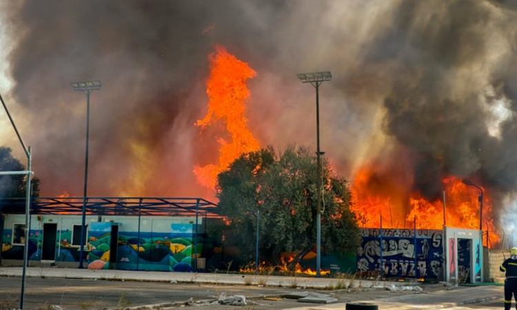 Νίκαια: Προβοκάτσια η φωτιά στου Ρέντη
