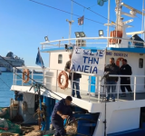 «Σώστε την αλιεία»: Κινητοποίηση των αλιέων στο λιμάνι του Πειραιά